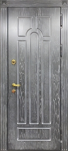 Квартирная входная дверь с серыми панелями МДФ с патиной